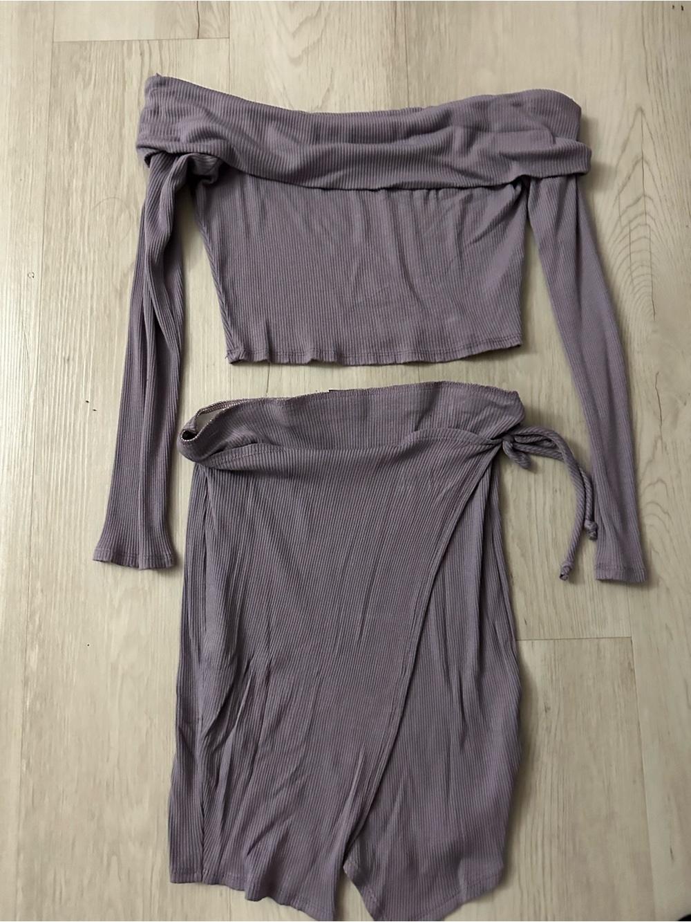 Fashion Nova Ribbed Off-Shoulder Two-Piece Set in Mauve